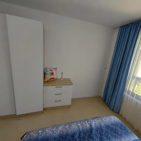Captain's In Life 60m2 Szozopol